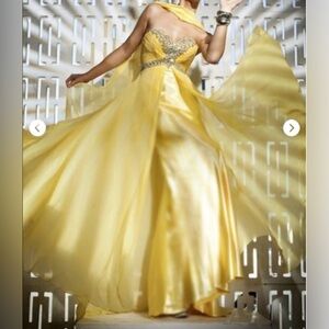 Tony Bowls Paris or Le gala lines Strapless Yellow Gown